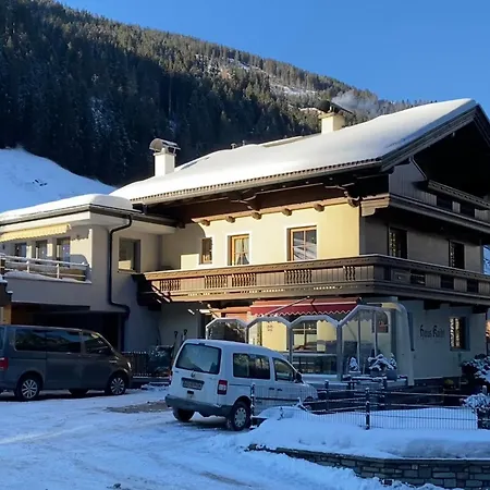 Haus Koidl Apartament Tux